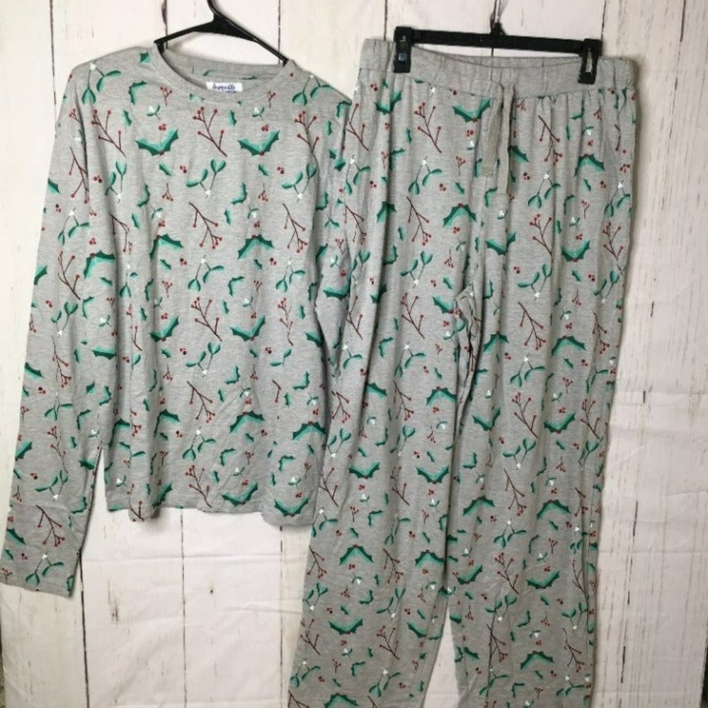 Loungeable Women Christmas Pajamas M NWT